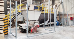 Instalación cabina acústica en industria de madera